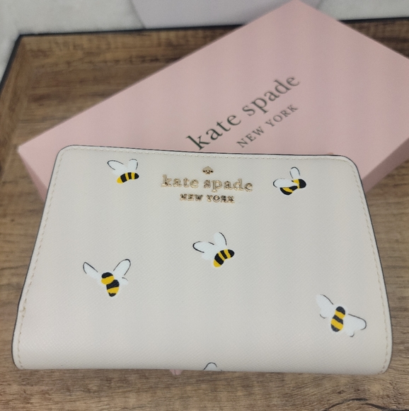 🐝Kate Spade Honey Bee Bifold Wallet Parchment NWT - Picture 16 of 16